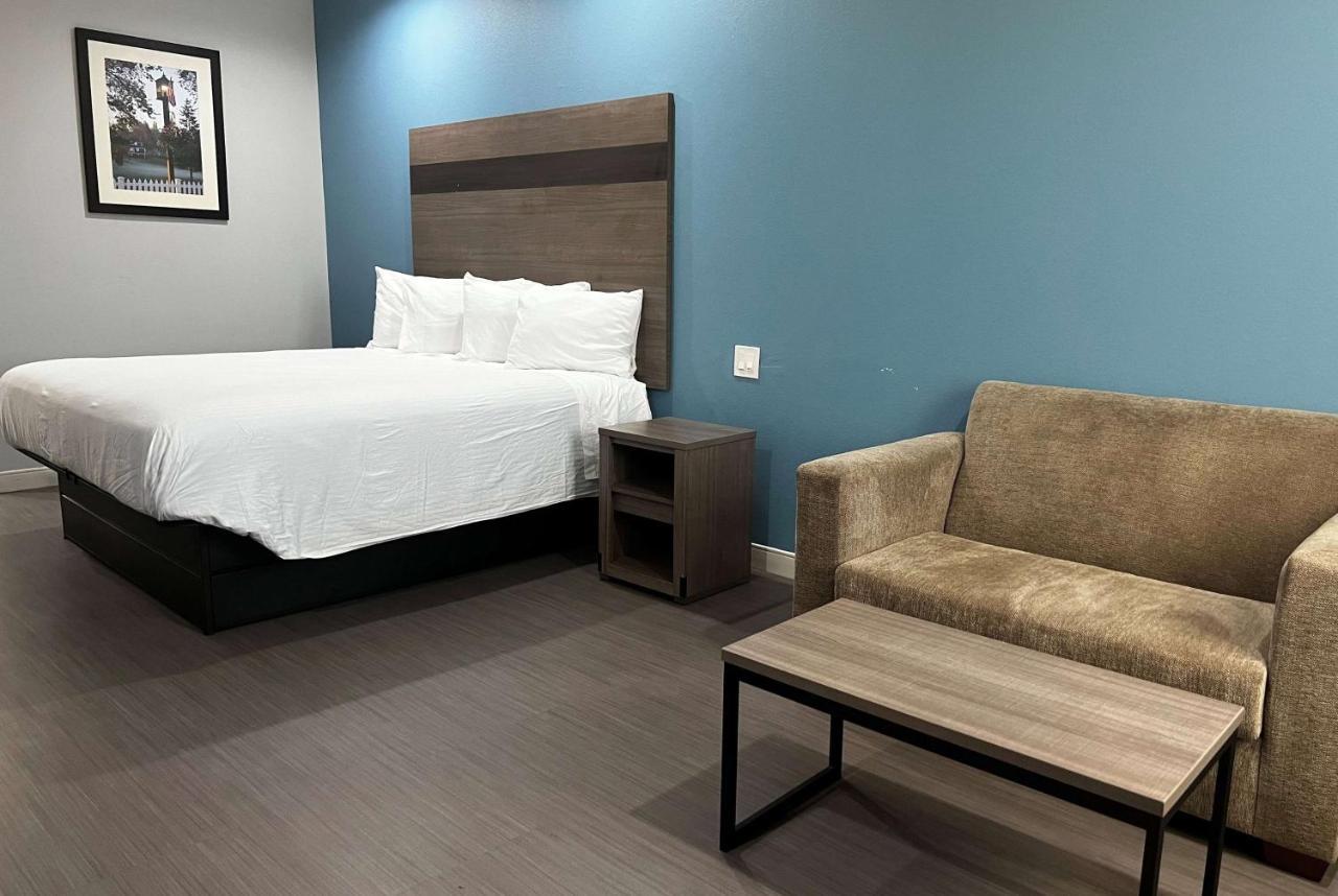 Baymont By Wyndham Freeport Texas Hotel Eksteriør billede